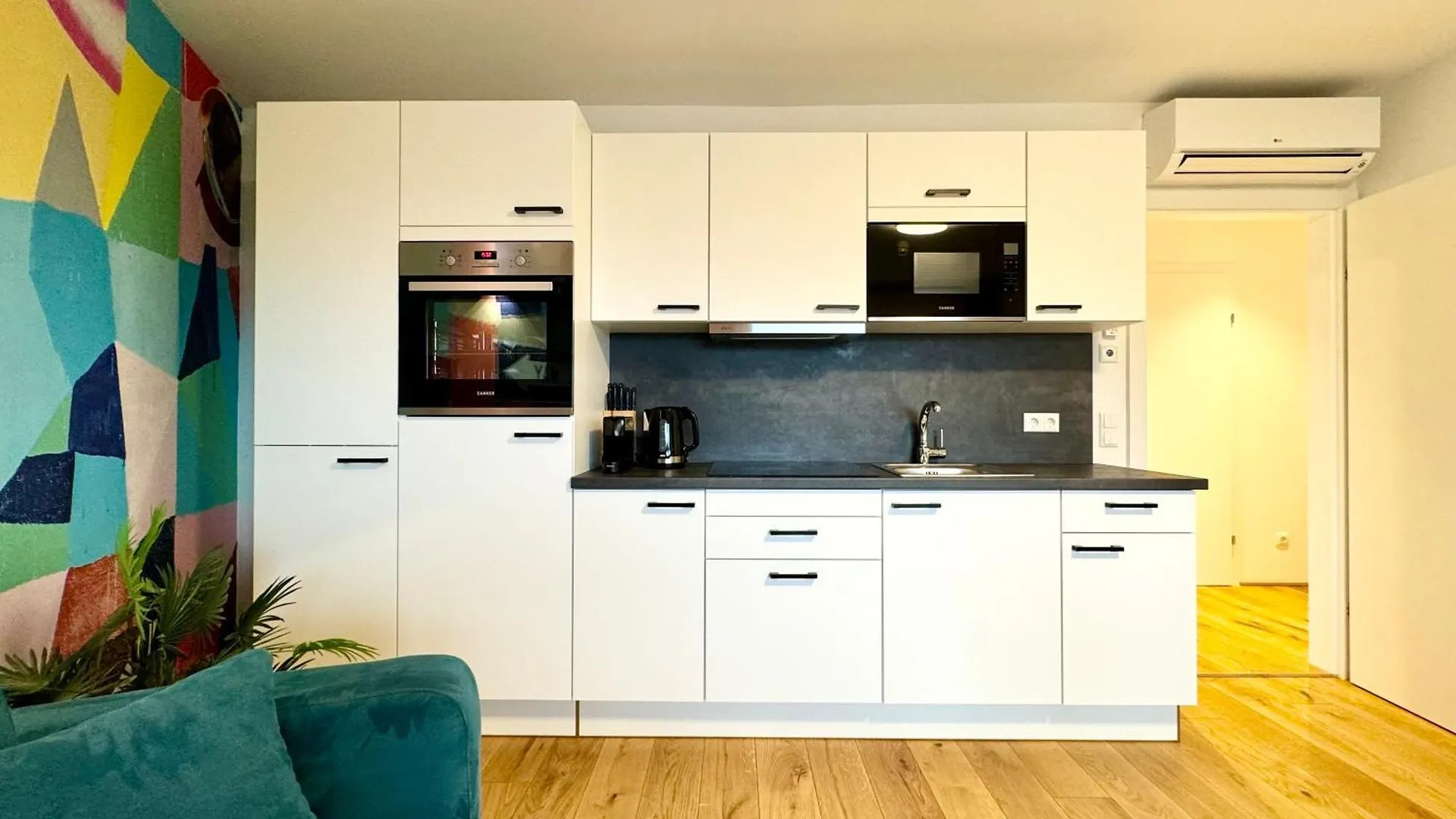 Kreative Wohnung Mit Balkon Vienna Austria