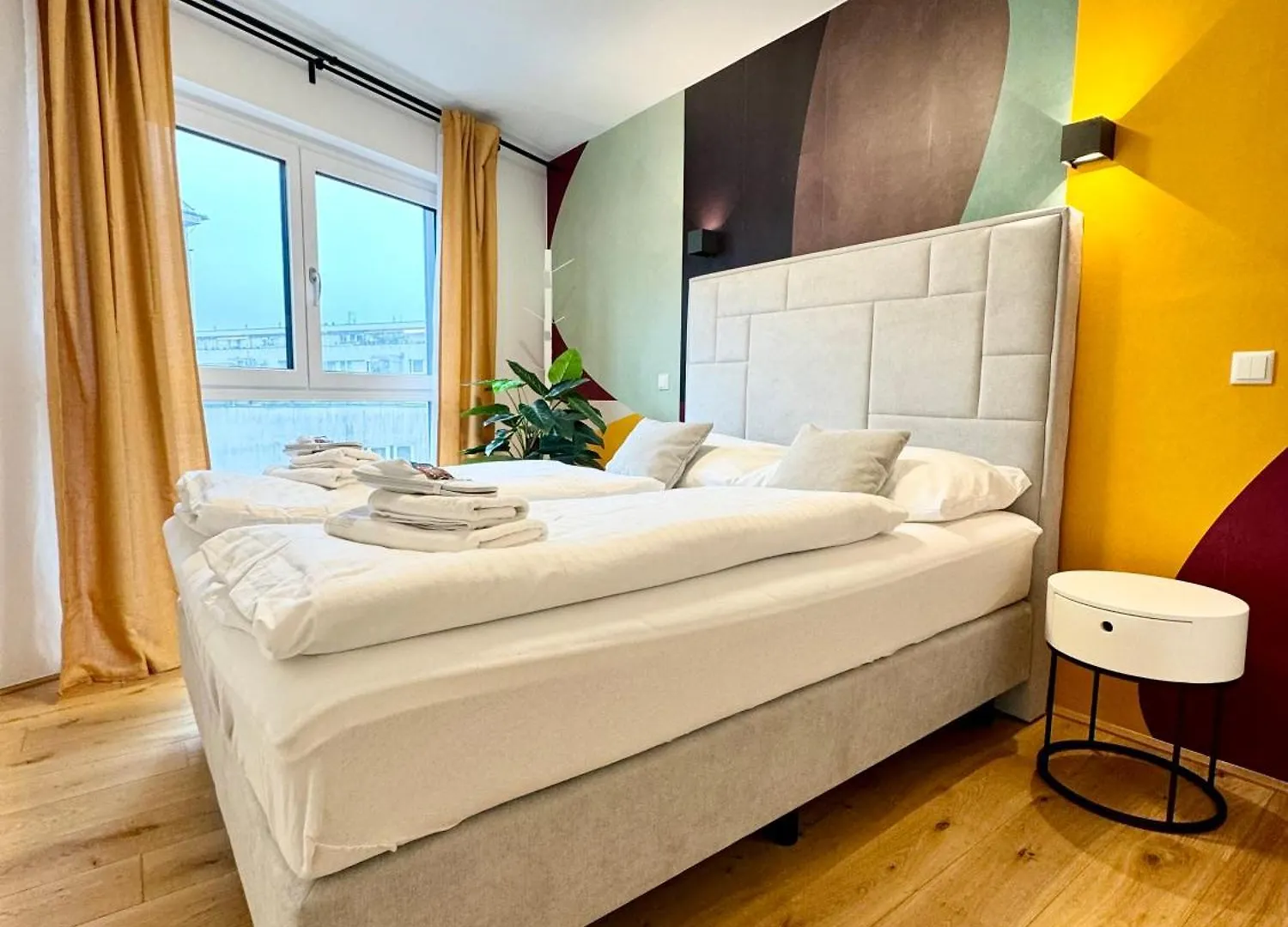 Kreative Wohnung Mit Balkon Vienna Apartment