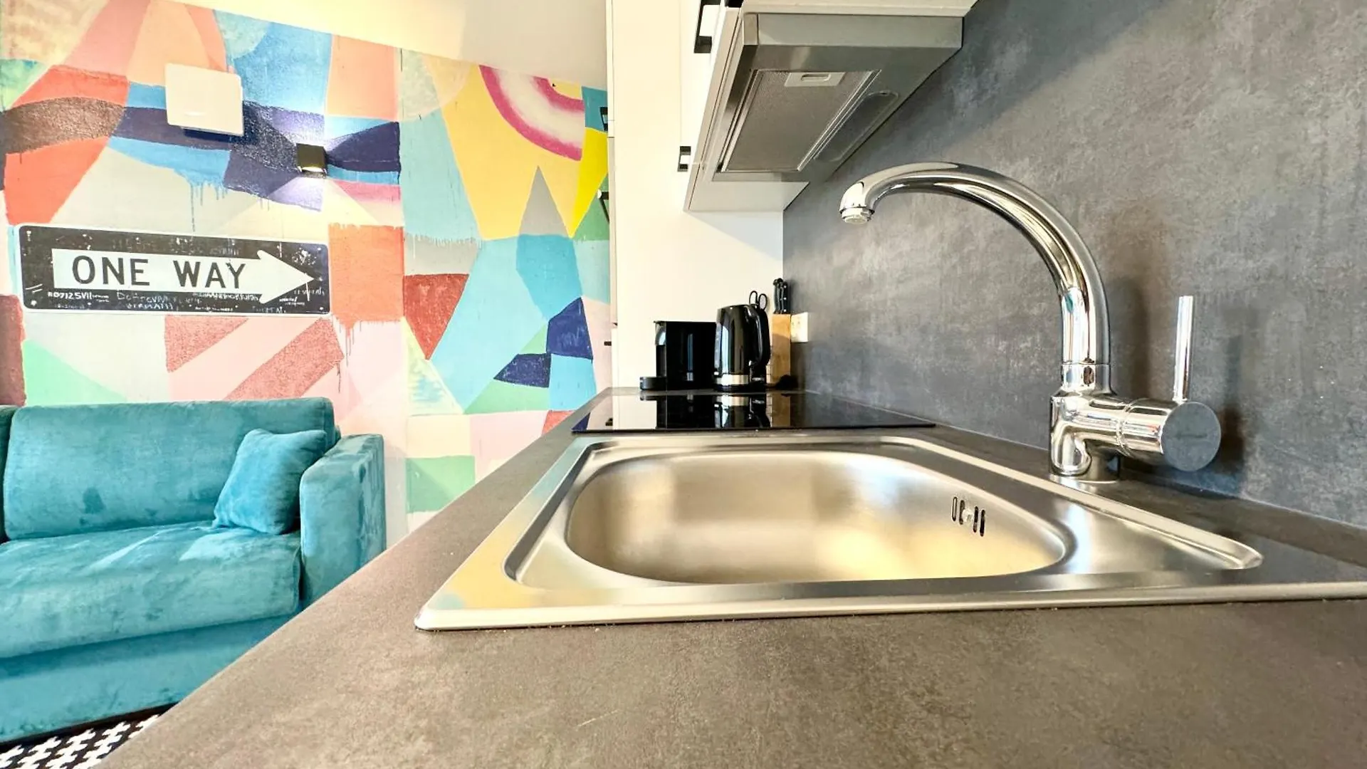 Kreative Wohnung Mit Balkon Vienna